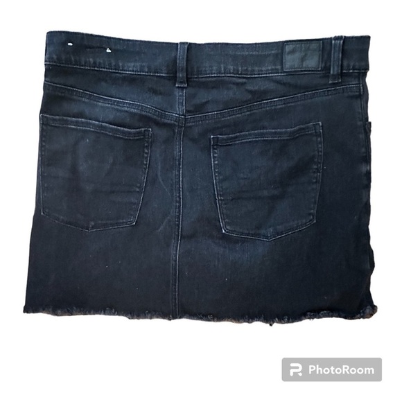 American Eagle Next Level Stretch Distressed Denim Mini Skirt, Black - Picture 4 of 8